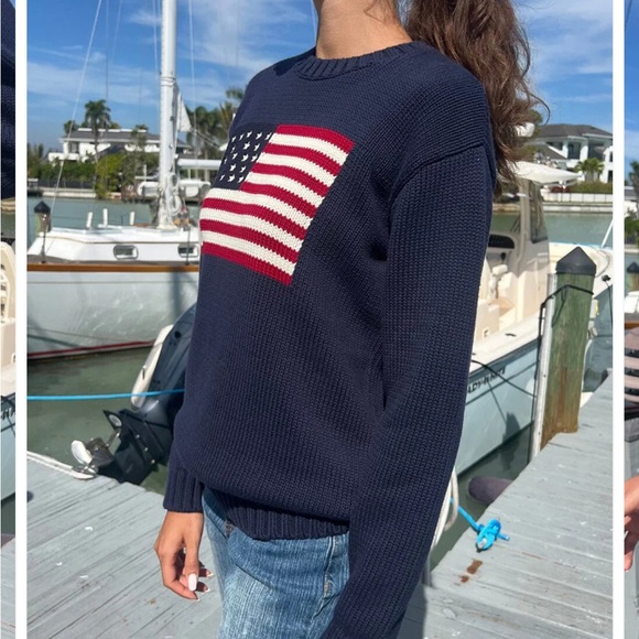 Brandy Melville Sweaters - Brandy Melville American Flag Sweater (One Size)